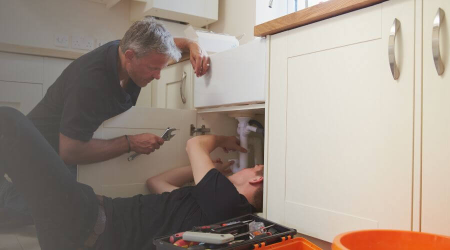 Professional burst pipe repair services in Puerto Real, PR